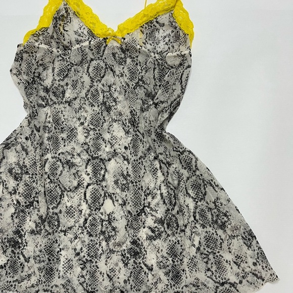 La Senza - y2k snakeskin sheer babydoll slip - size L - Picture 5 of 9